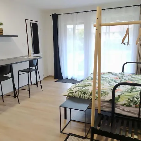 Appartement Moderni Byt V Rodinnem Dome S Bazenem A Zahradou Jablonec nad Nisou